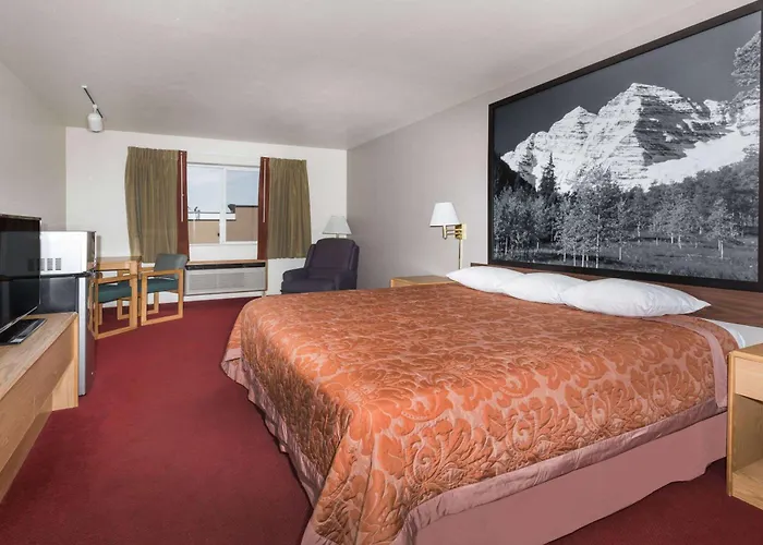 Super 8 By Wyndham Fruita