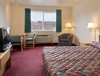 Super 8 By Wyndham Hotel